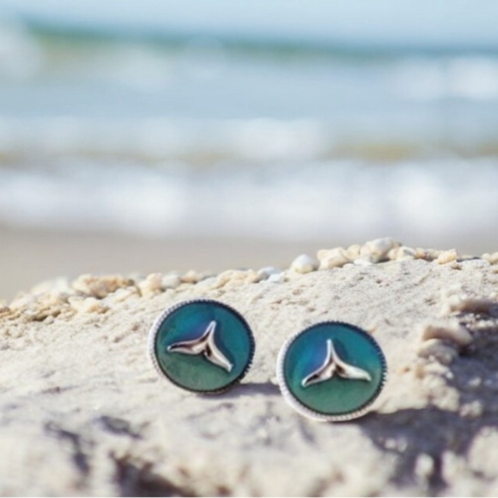 New S925 Deep sea mermaid's tail earring